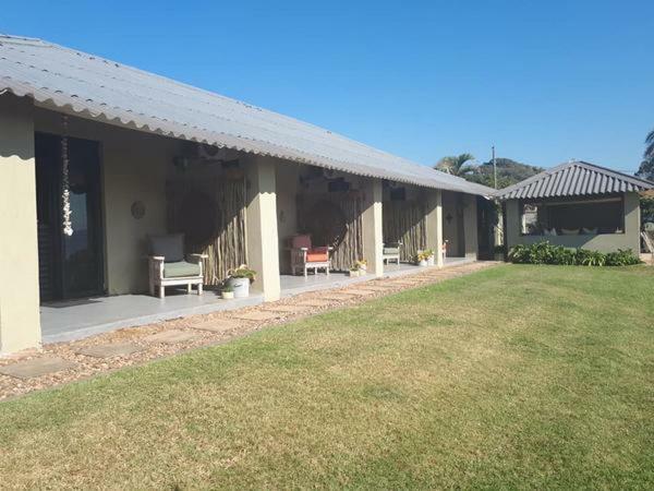 Shark And Shoal Guest House Umkomaas Exterior foto